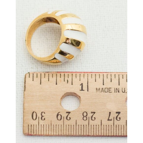 Size 5 3/4, Mid Century Ring, Gold Ring, White Ring, Vintage Ring - Picture 3 of 3
